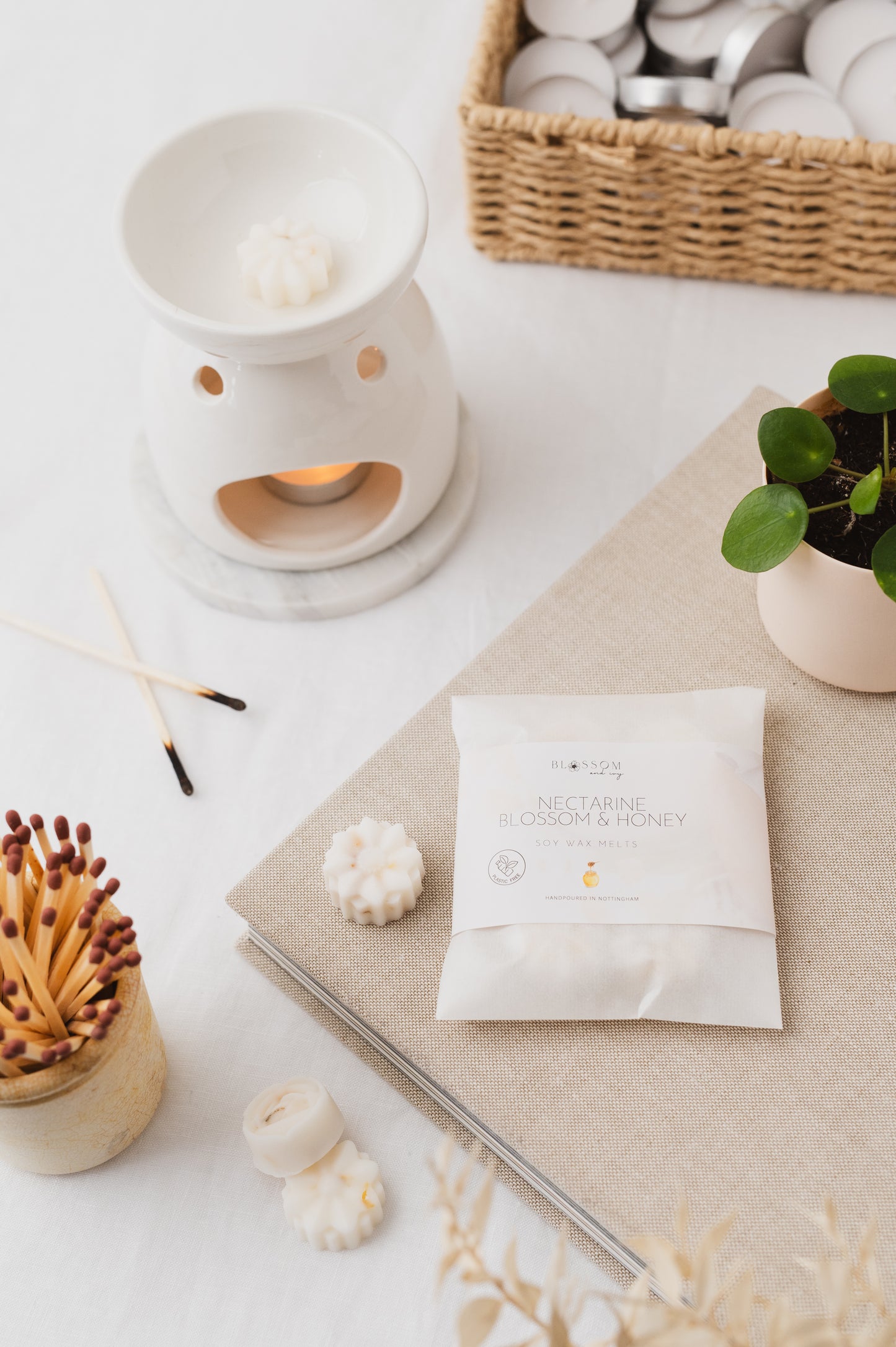 Nectarine Blossom and Honey | Botanical Soy Wax Melts