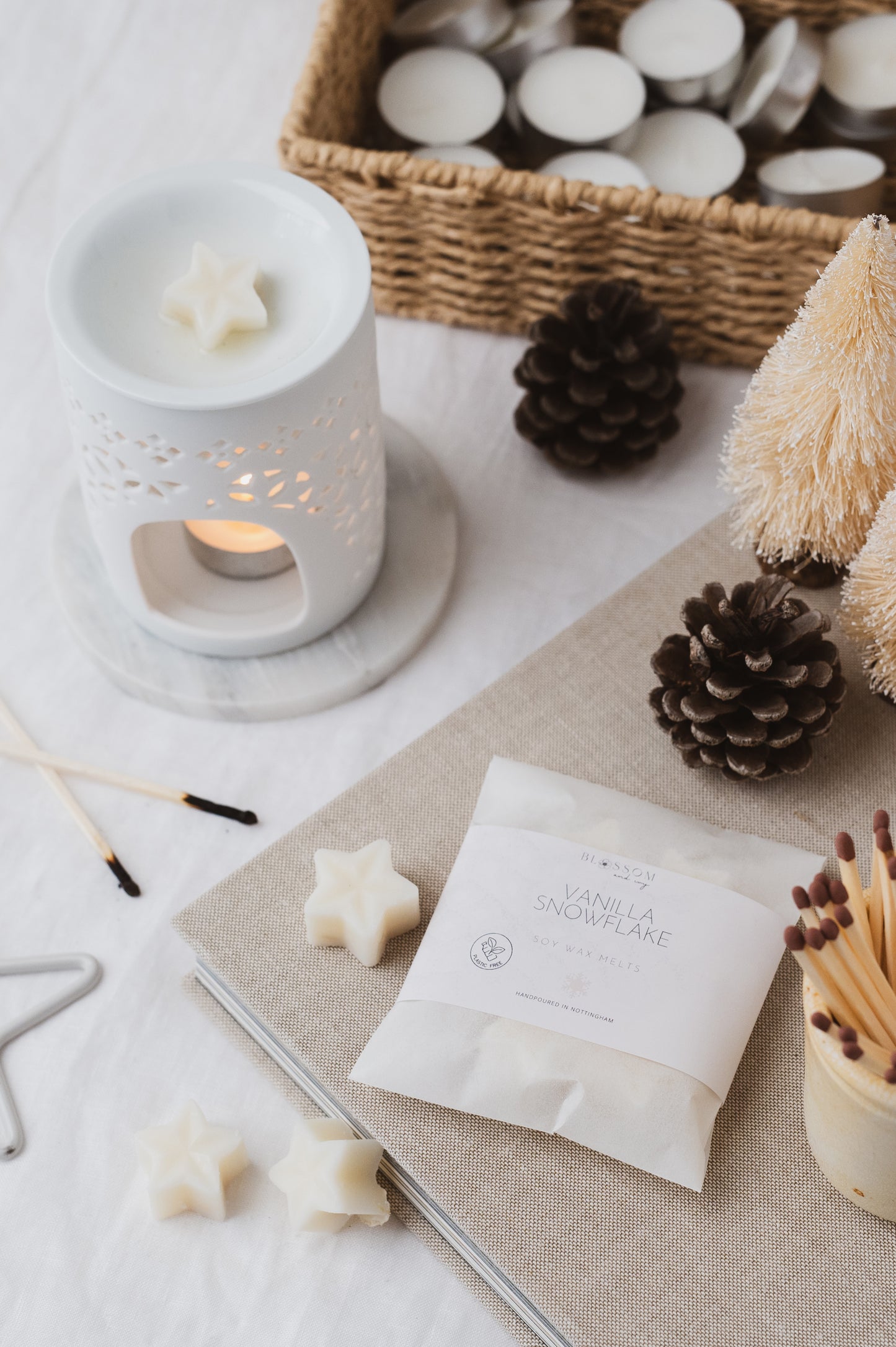 Vanilla Snowflake | Botanical Soy Wax Melts